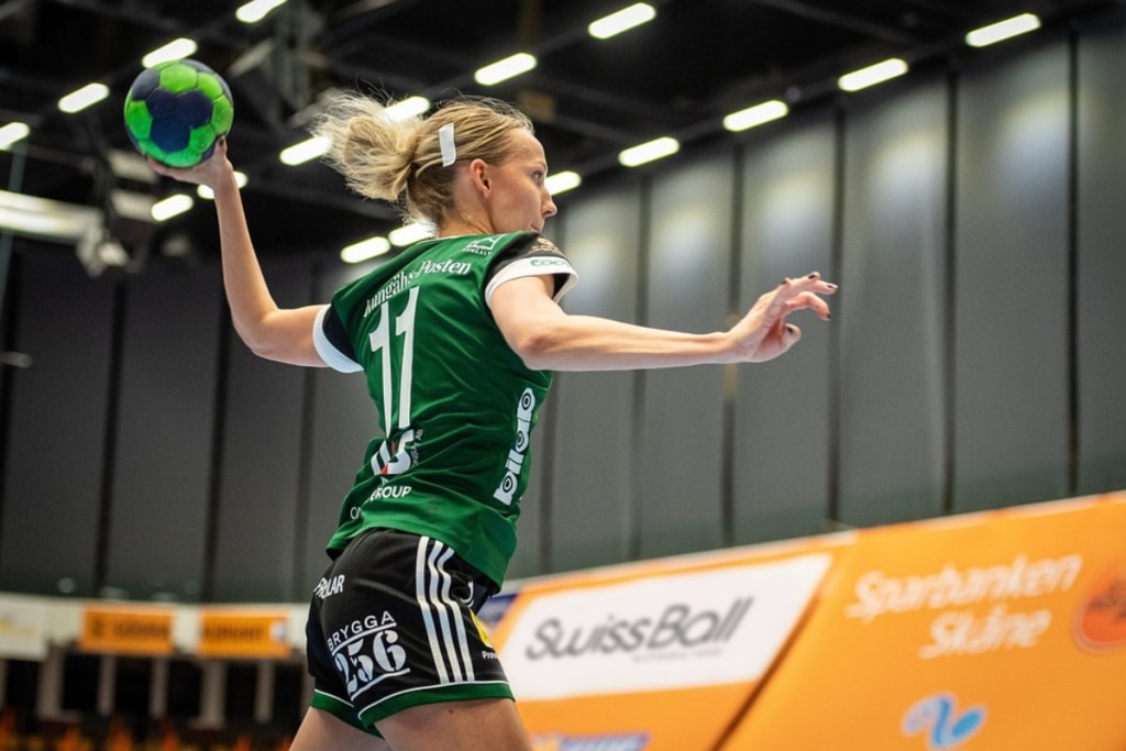 Préparation physique au handball avec un swiss ball